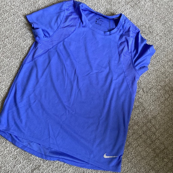 Nike dry fit shirt - Picture 1 of 2